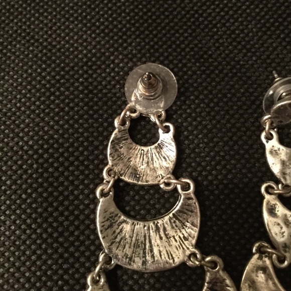 2 for $15🎈2 pairs of earrings in silver and gold - Picture 5 of 6